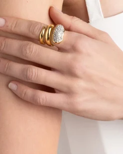 Solanales Crystal Coiled Pebble Ring