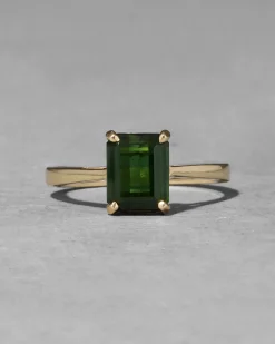 Vintage 1980s 14k Gold & Emerald Cut Green Tourmaline Ring