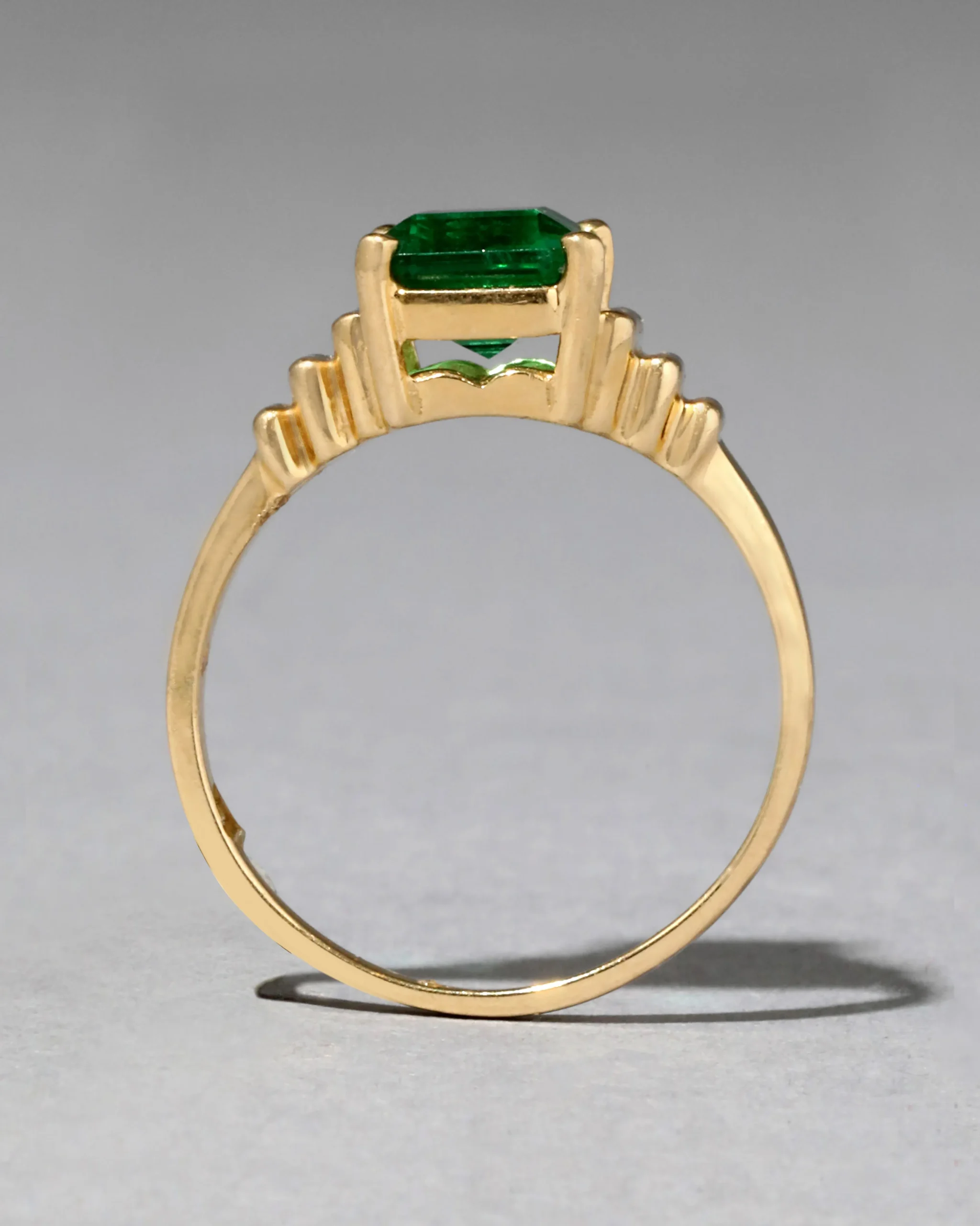 Vintage 1980s 14k Gold & Emerald Retro Deco Design Ring