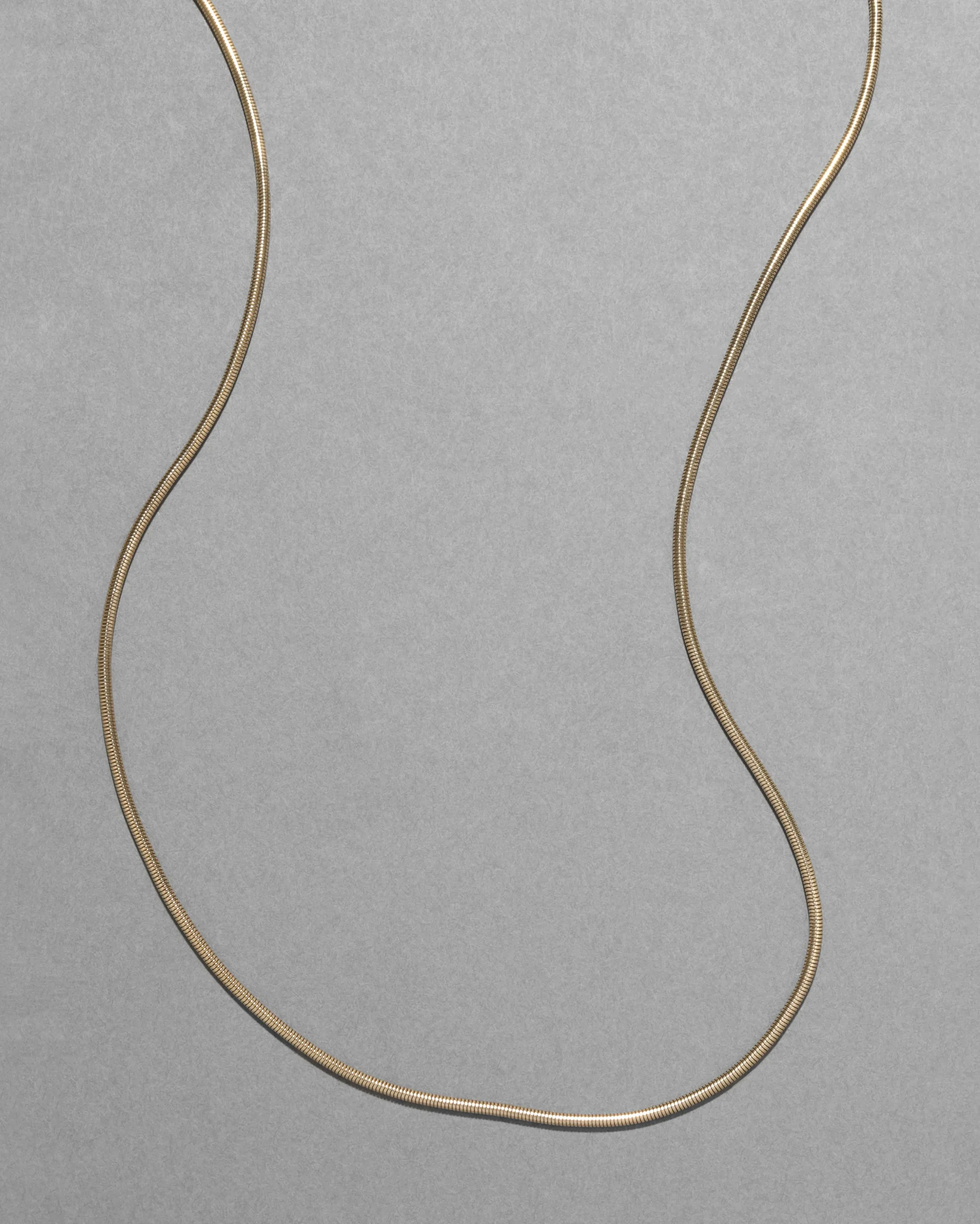 Vintage 1940s 14k Gold Italian Thin Round Snake Chain Necklace
